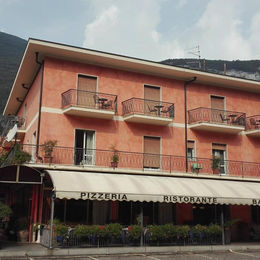 Hotel Belvedere Rivalta di Brentino 外观 照片